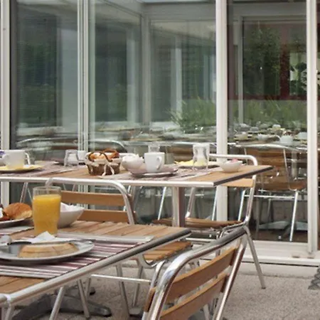 Adagio Access Prado Perier Aparthotel Marseilles